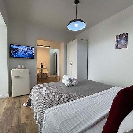 Central Studio Apartments 티라나 외부 사진