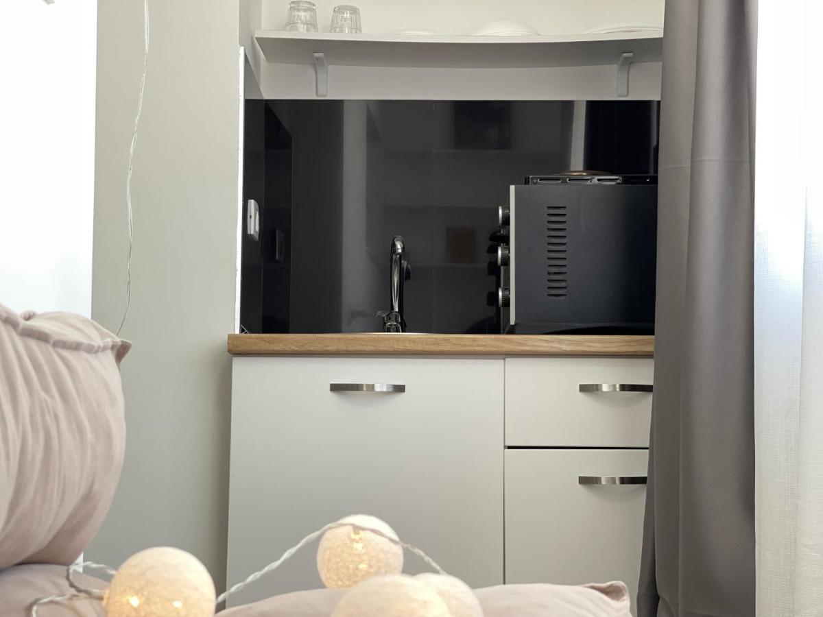Central Studio Apartments 티라나 외부 사진
