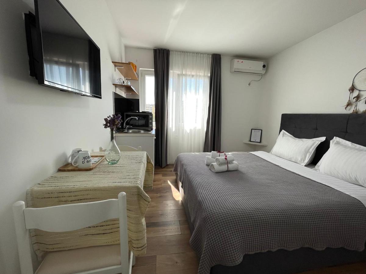 Central Studio Apartments 티라나 외부 사진