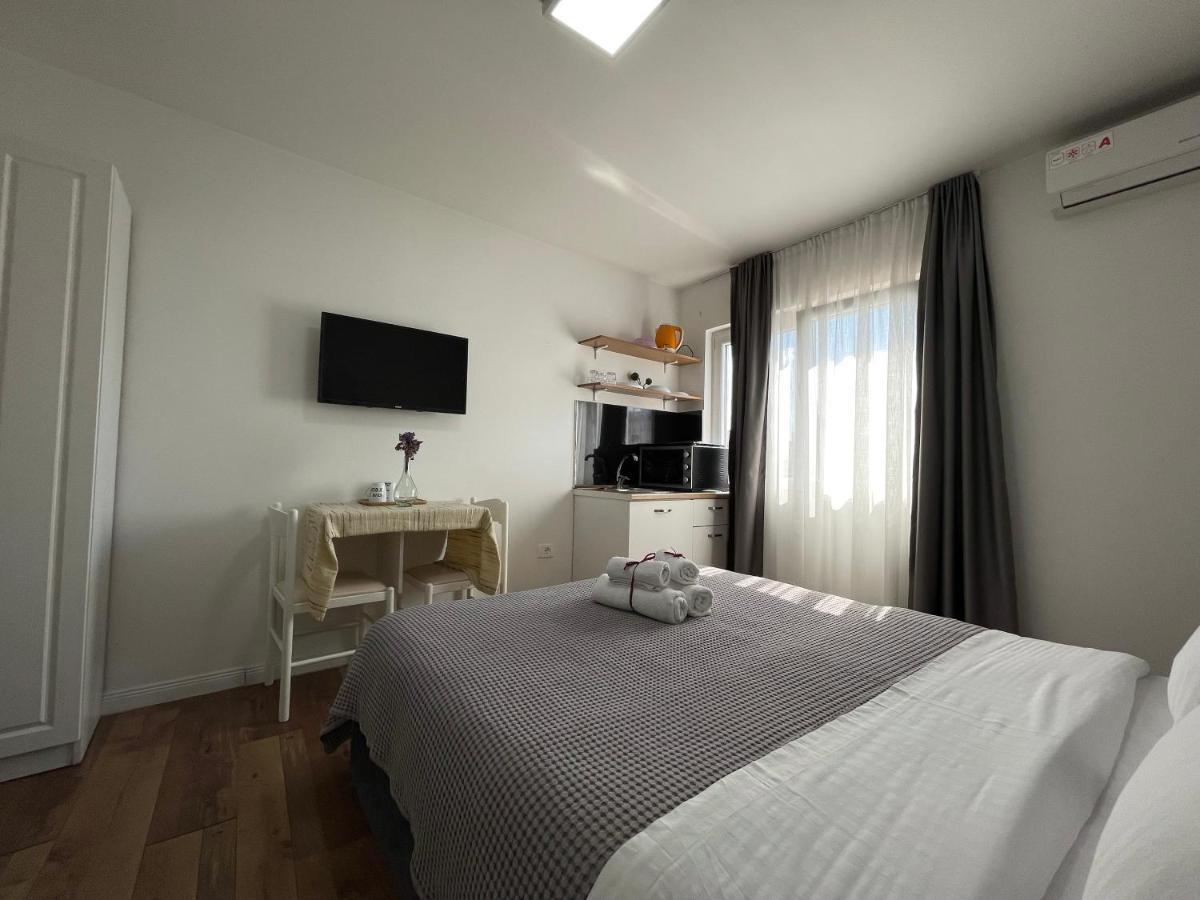 Central Studio Apartments 티라나 외부 사진