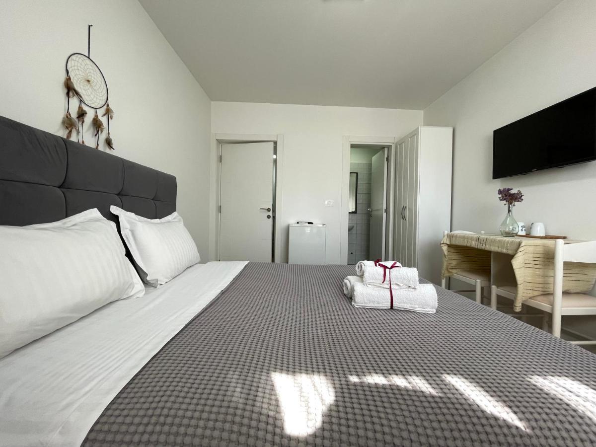 Central Studio Apartments 티라나 외부 사진