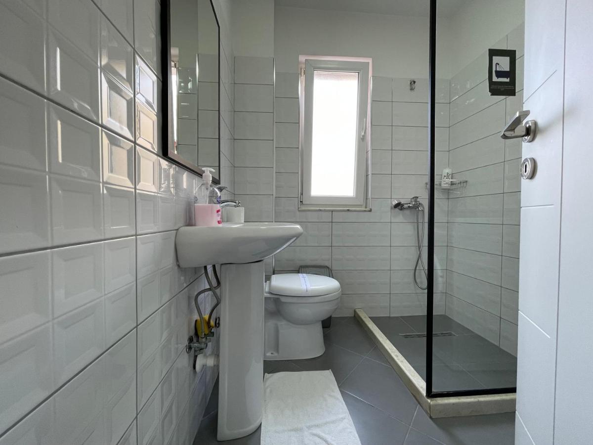 Central Studio Apartments 티라나 외부 사진