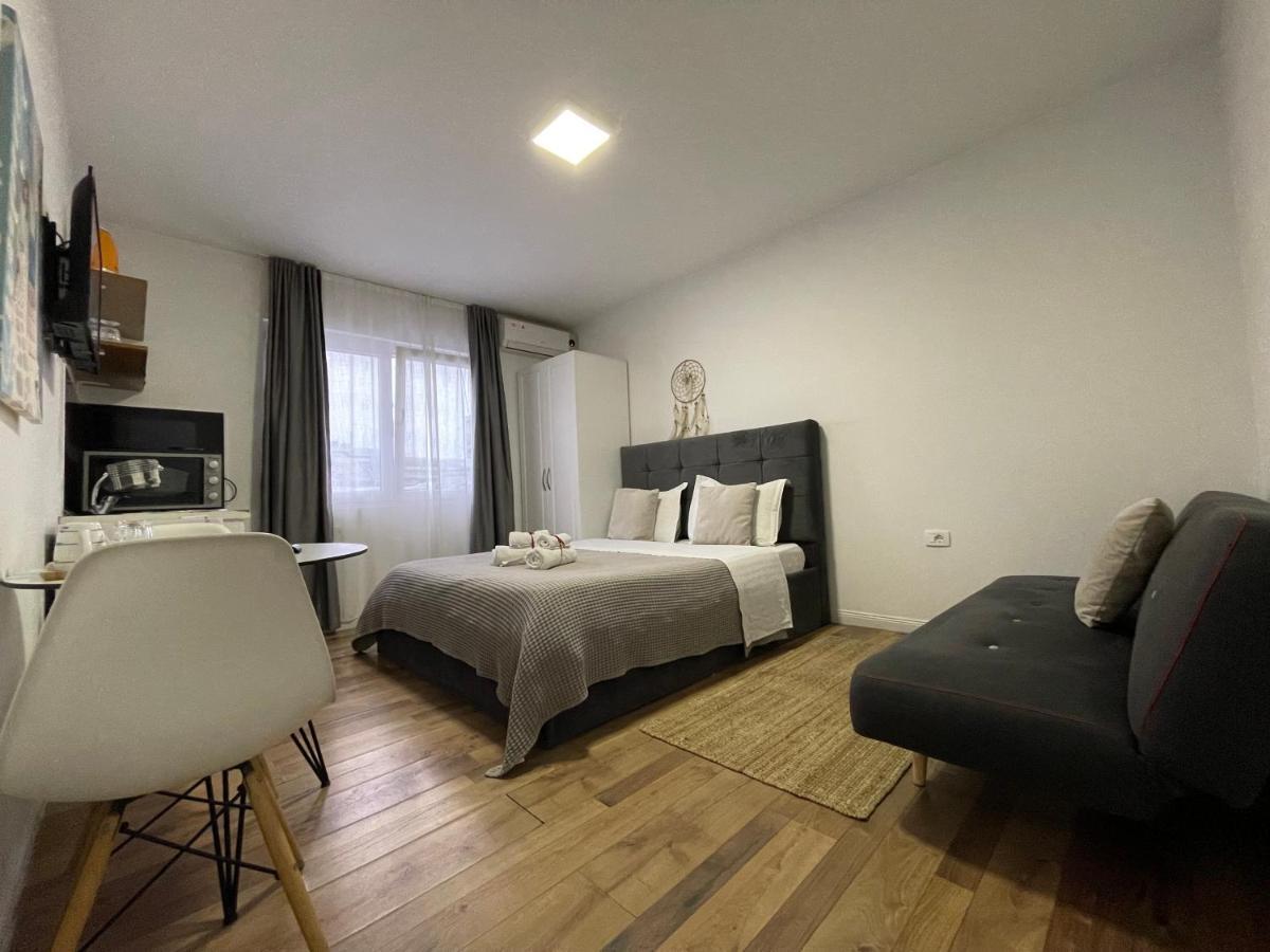 Central Studio Apartments 티라나 외부 사진