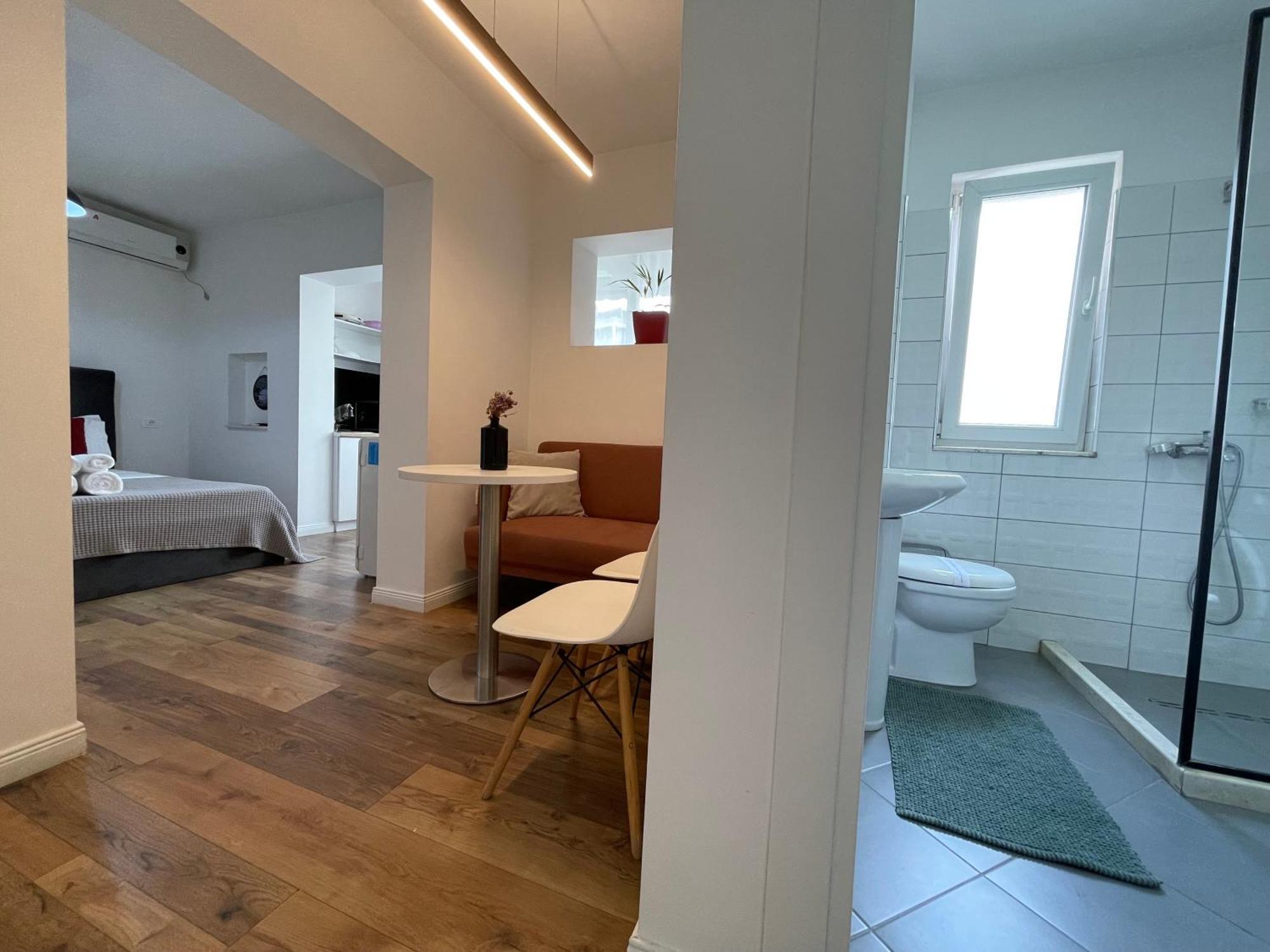 Central Studio Apartments 티라나 외부 사진